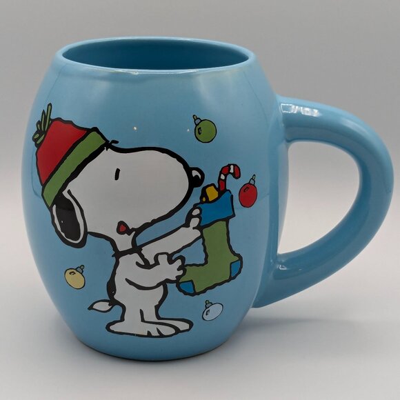Peanuts Snoopy & Woodstock Christmas Mug 2022 - Bioworld, 4.75" Tall - Picture 1 of 7